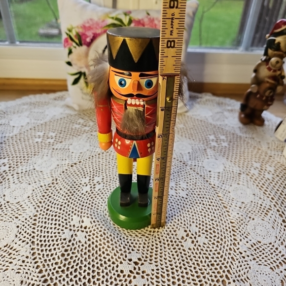 Erzgebirge Soldier Nutcracker, Made in Germany, Vintage 8" Medium size - Picture 8 of 9